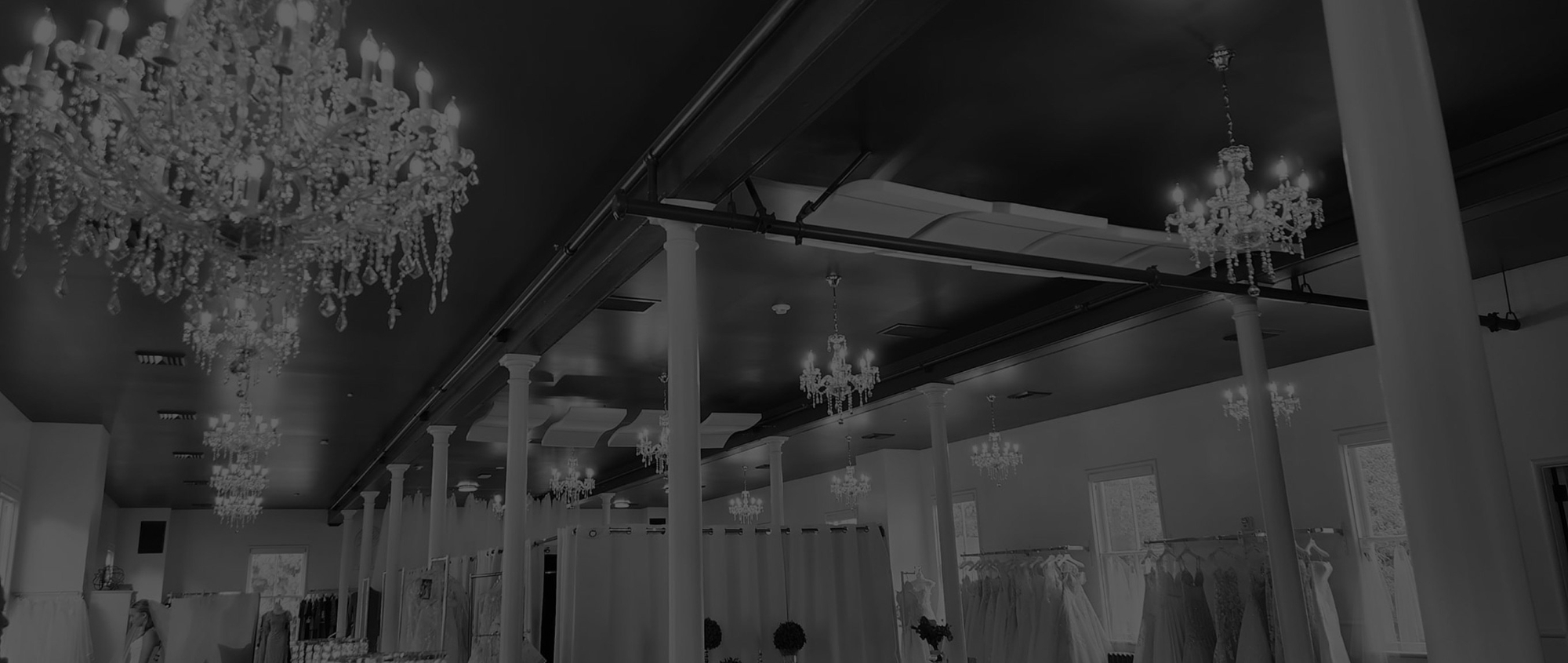 Photo of the showroom interior - Desktop Image