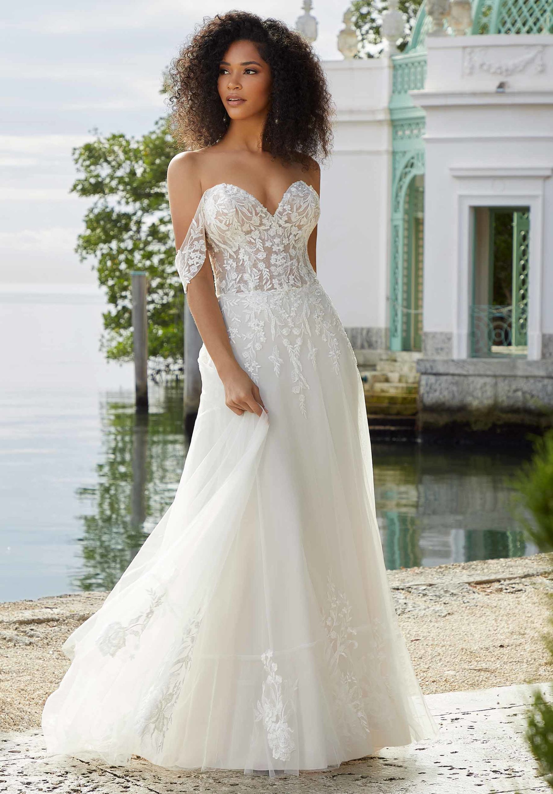 Voyagé Wedding Dress - 6974 Florina