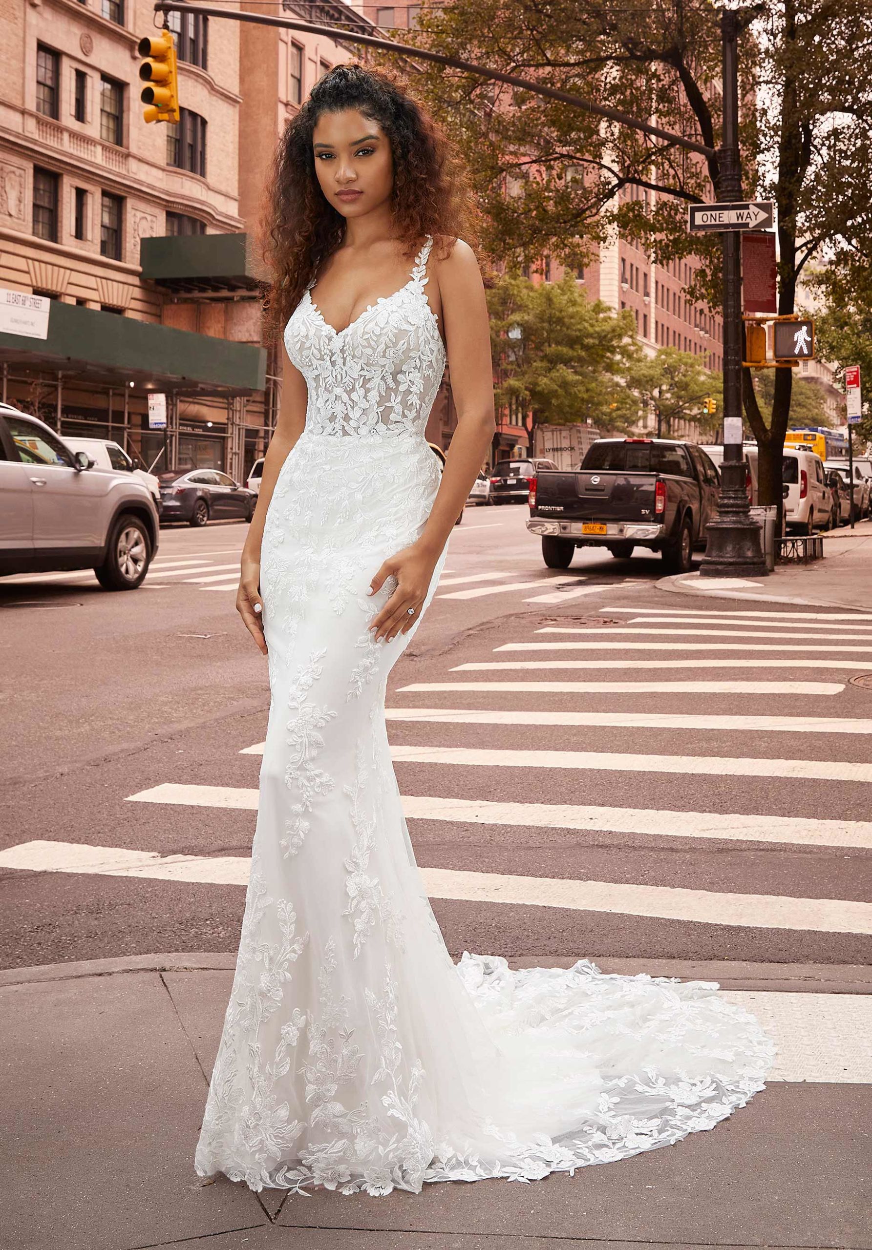 White Off Shoulder Wedding Dresses Lace With Train Ivory Plus Bridal Ball  Gowns